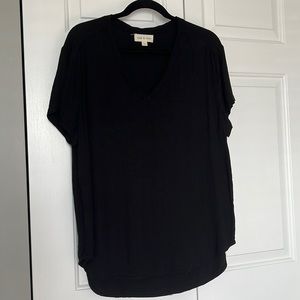 Cloth & Stone black short sleeve top, like new, size L